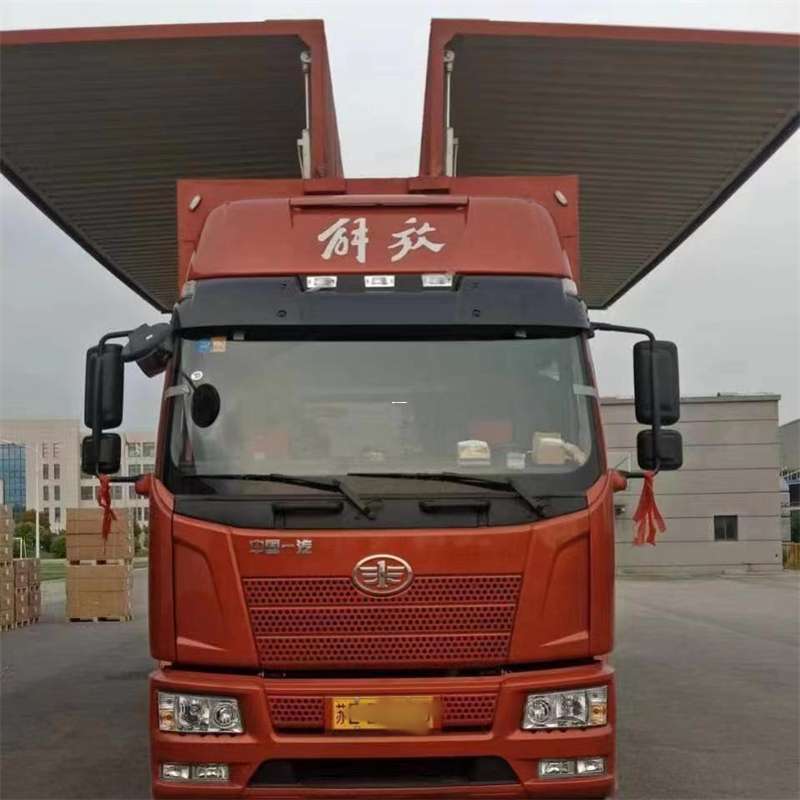 高坪区墨玉县：物流专线的高效货运之旅
